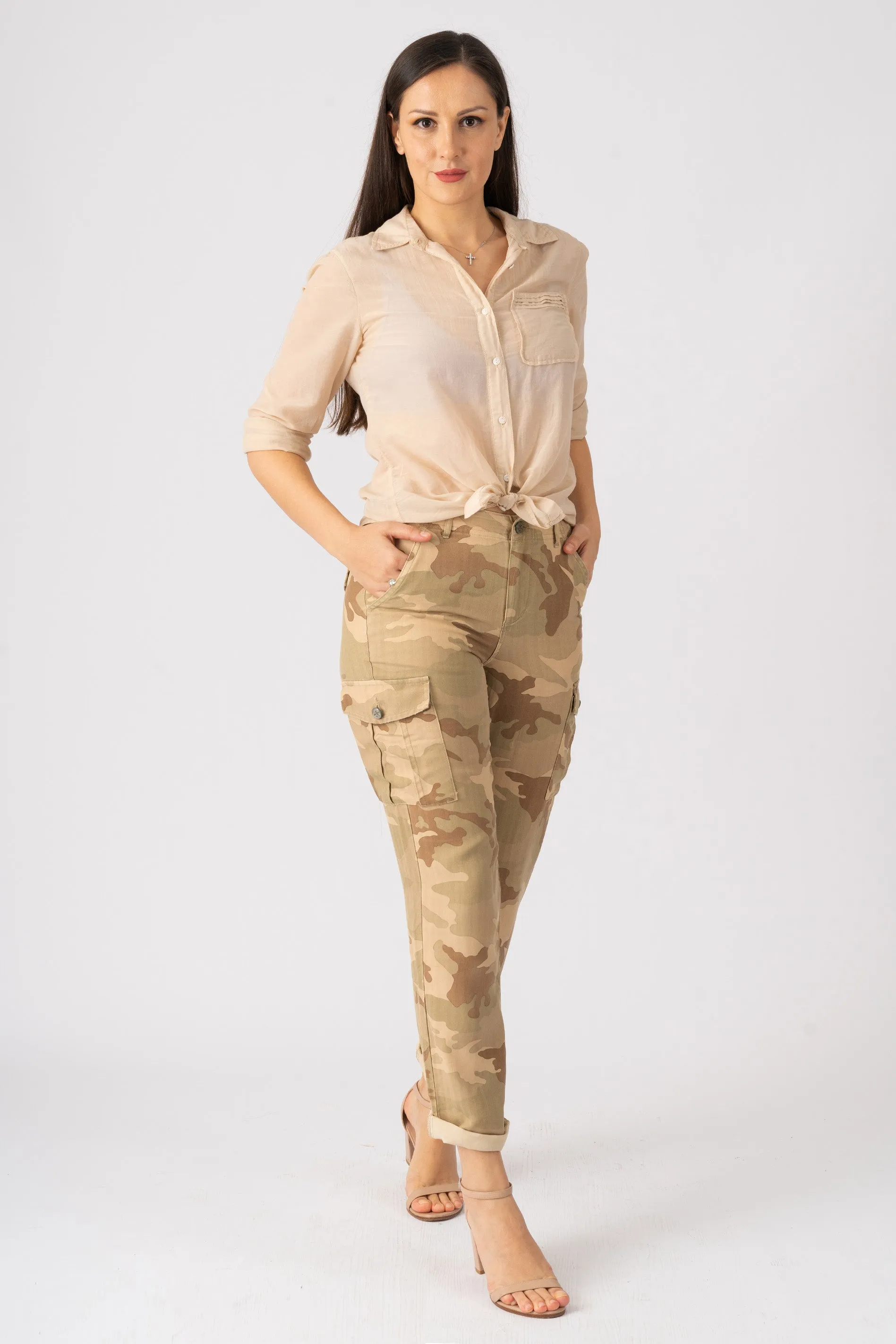 100% Silk rolled cargo pants in Beige Camo