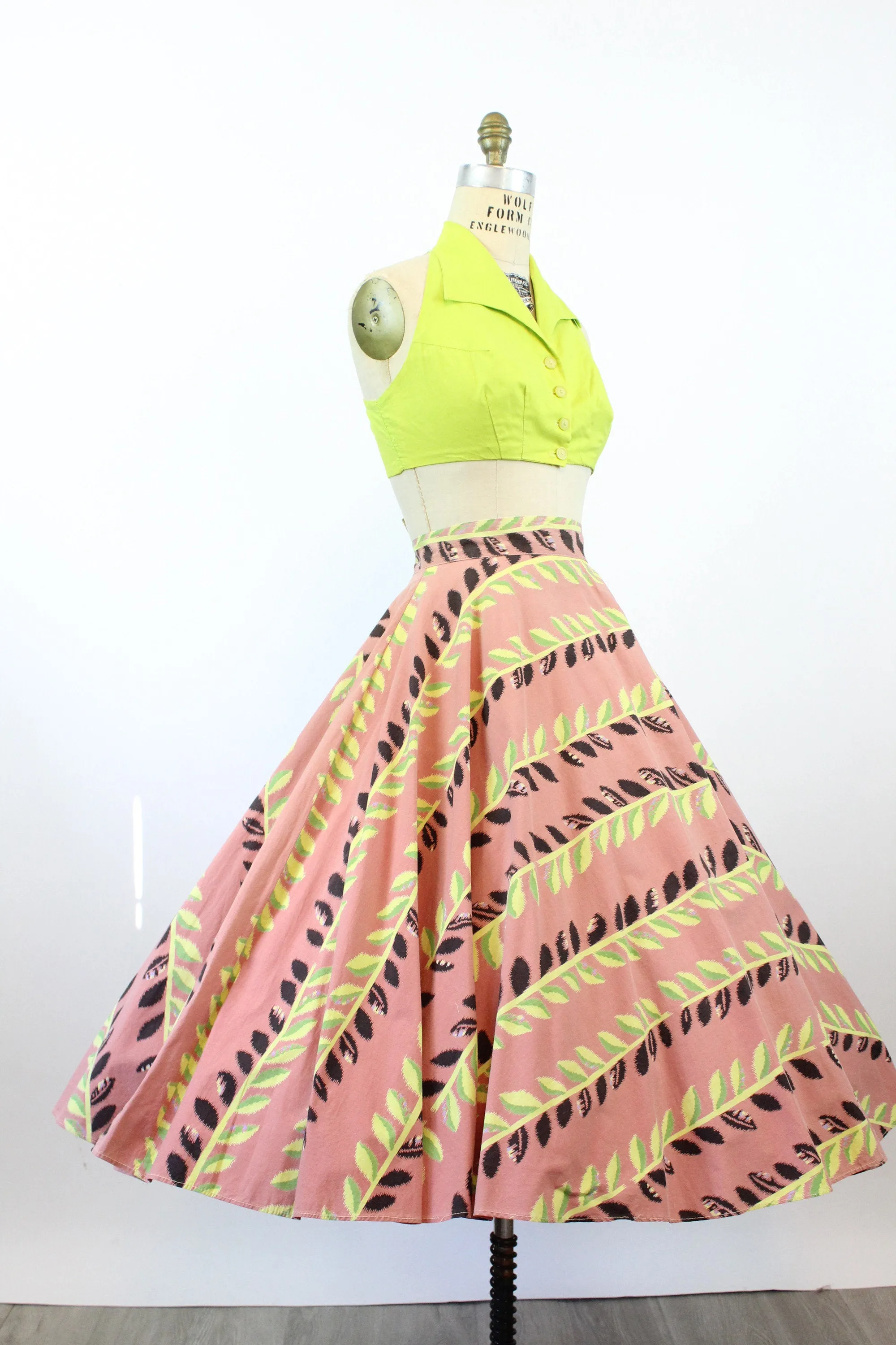 1950s CHARTREUSE vine print circle skirt xs | new spring