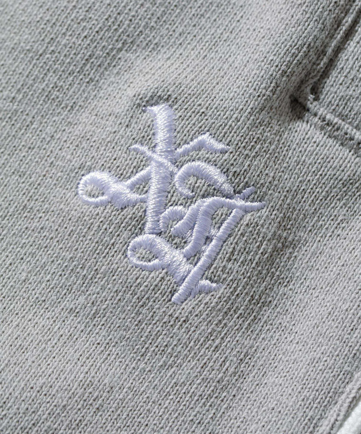 EMBROIDERED LOGO PIPING SWEAT PANTS