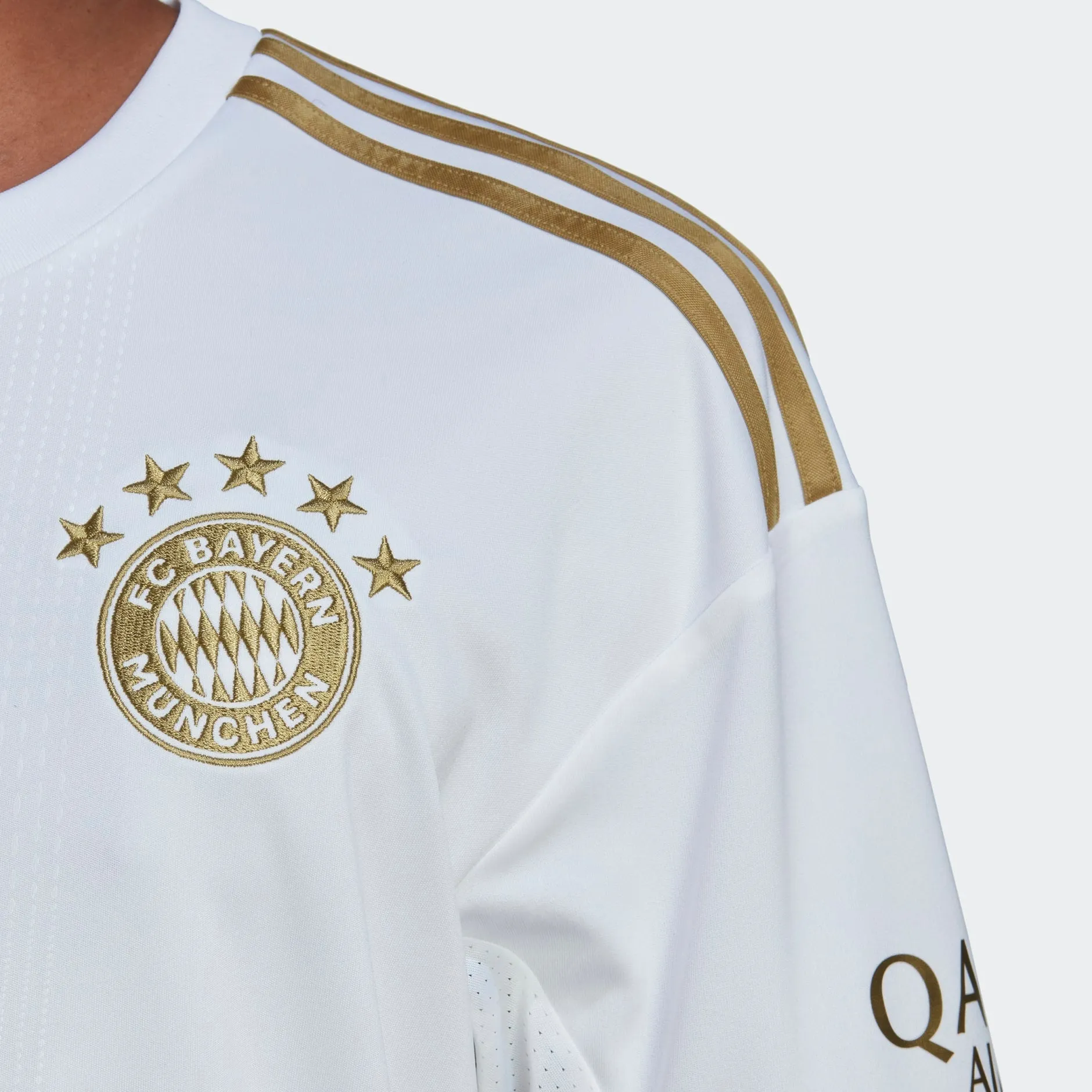 FC Bayern 22/23 Away Jersey