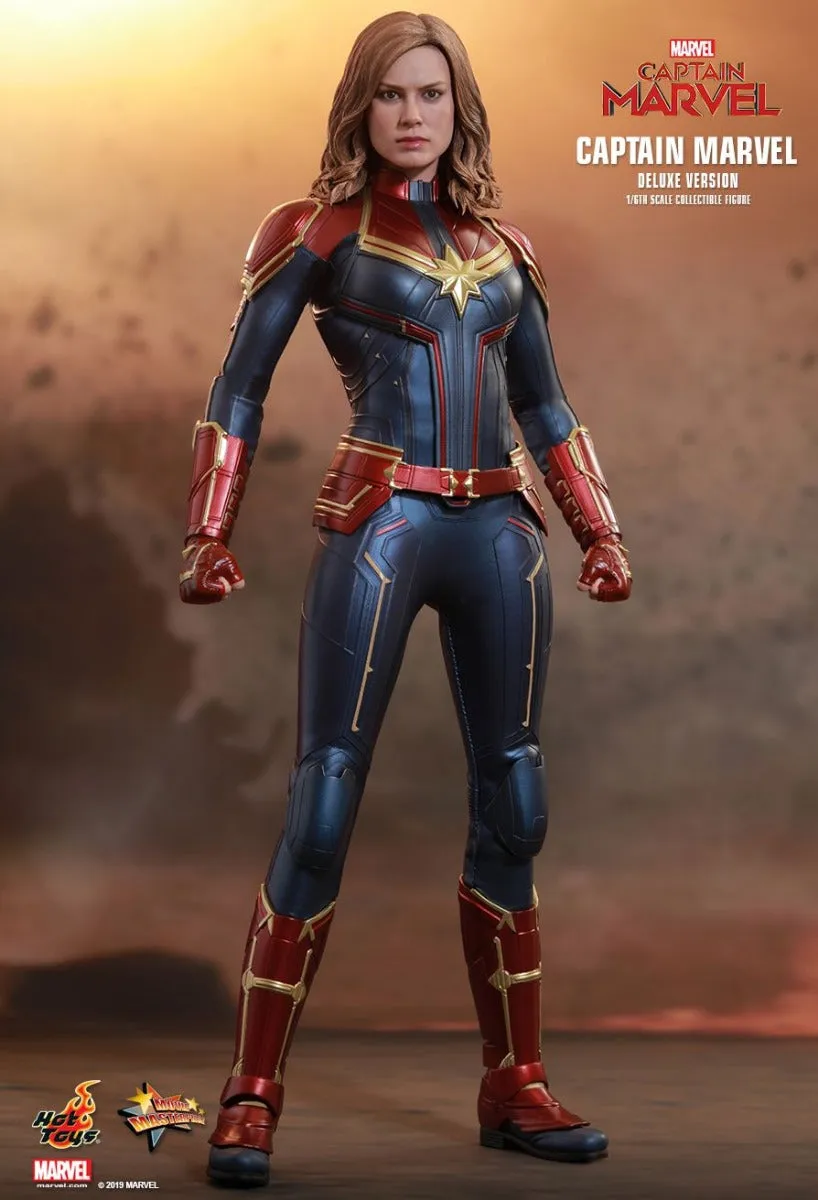 HOT TOYS CAPTAIN MARVEL DELUXE VERSION COLLECTIBLE FIGURE 1/6TH SCALE- MMS522