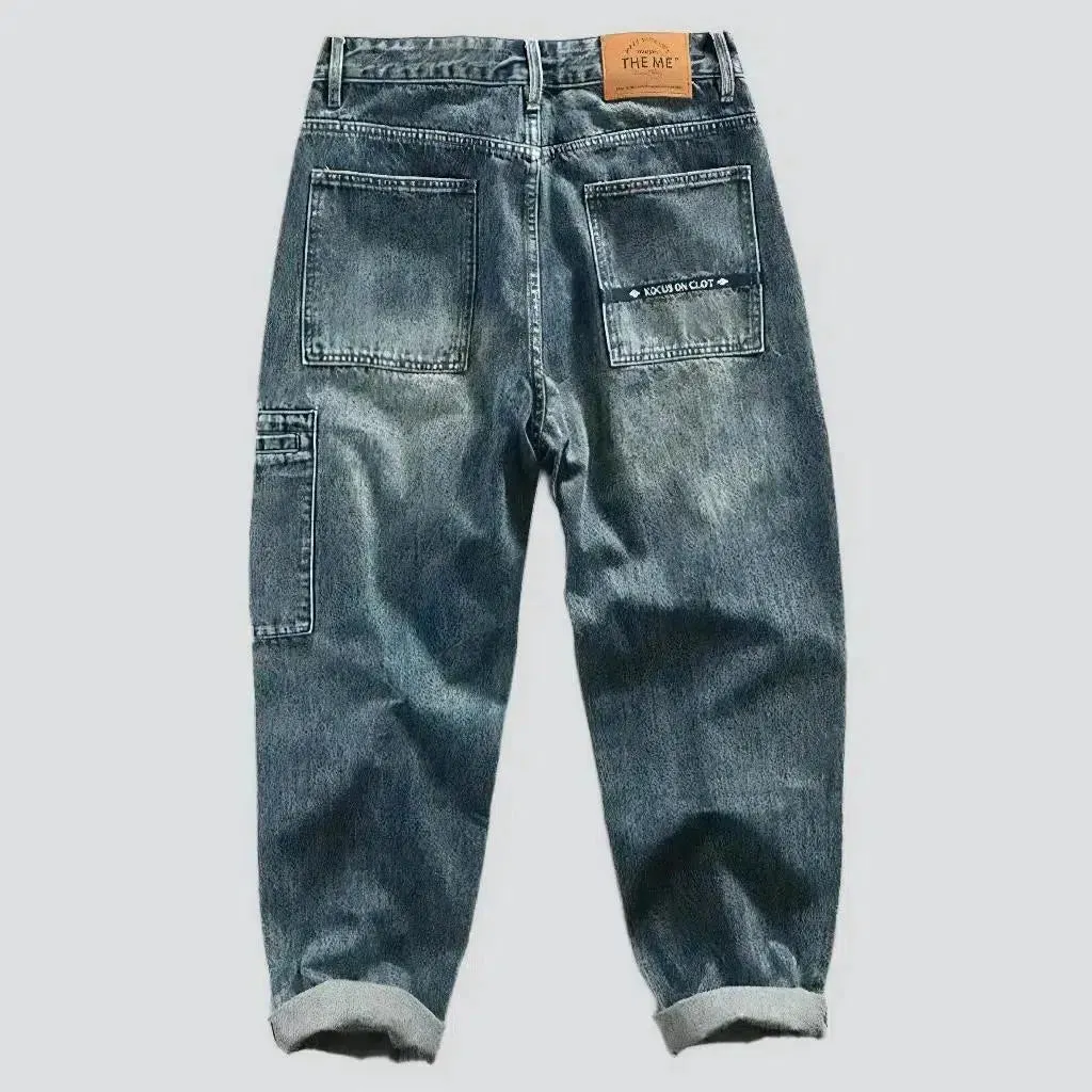 Moderate-dye mid waisted jeans
 for men