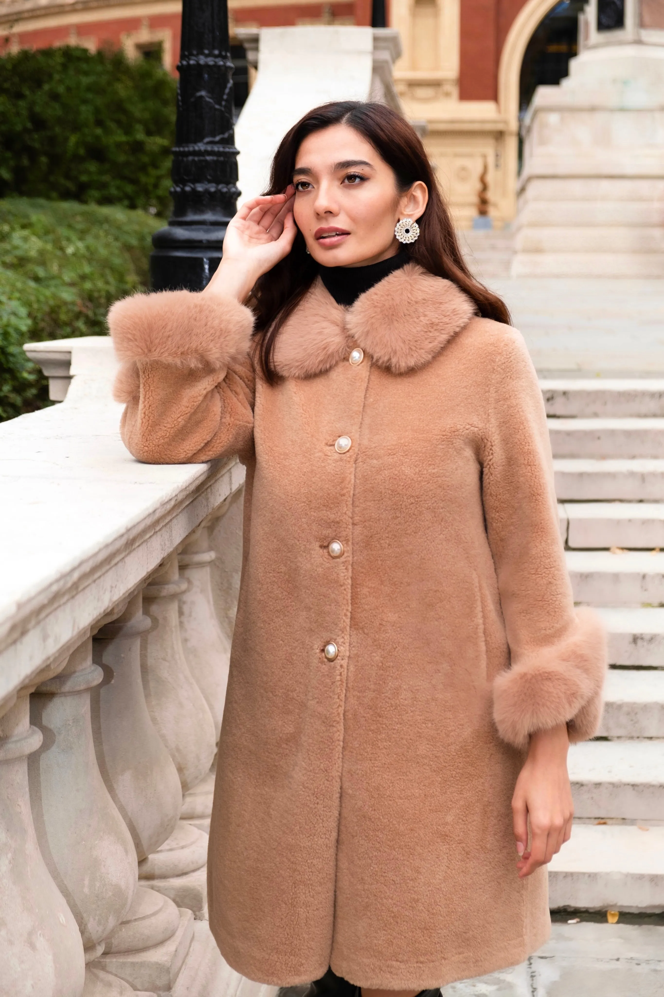 'Monroe' Wool and Faux Fur Teddy Coat in Marrone