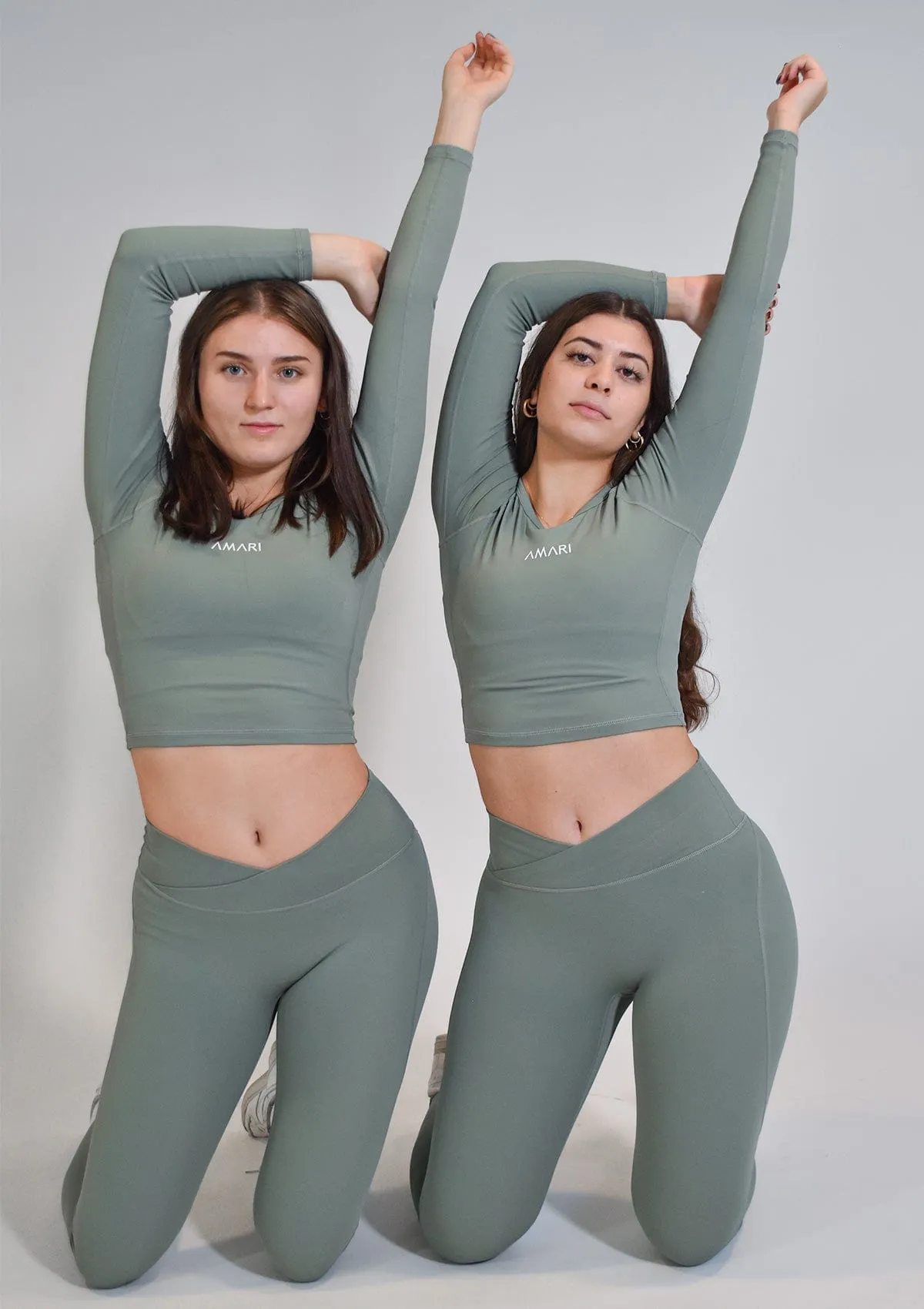 Performance Leggings - Olive