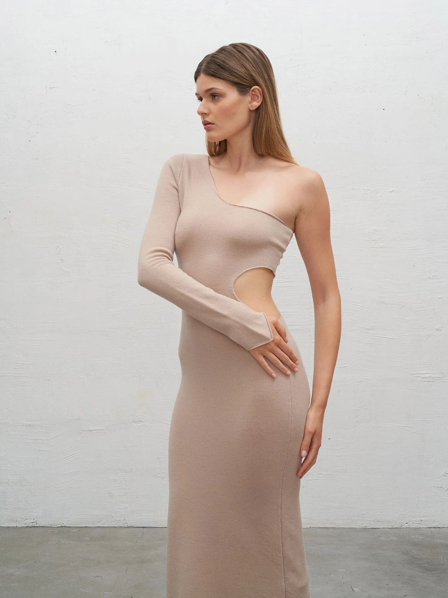 PROPRIANO - Robe longue ajustée asymétrique et ajourée en laine mérinos Oeko Tex Beige