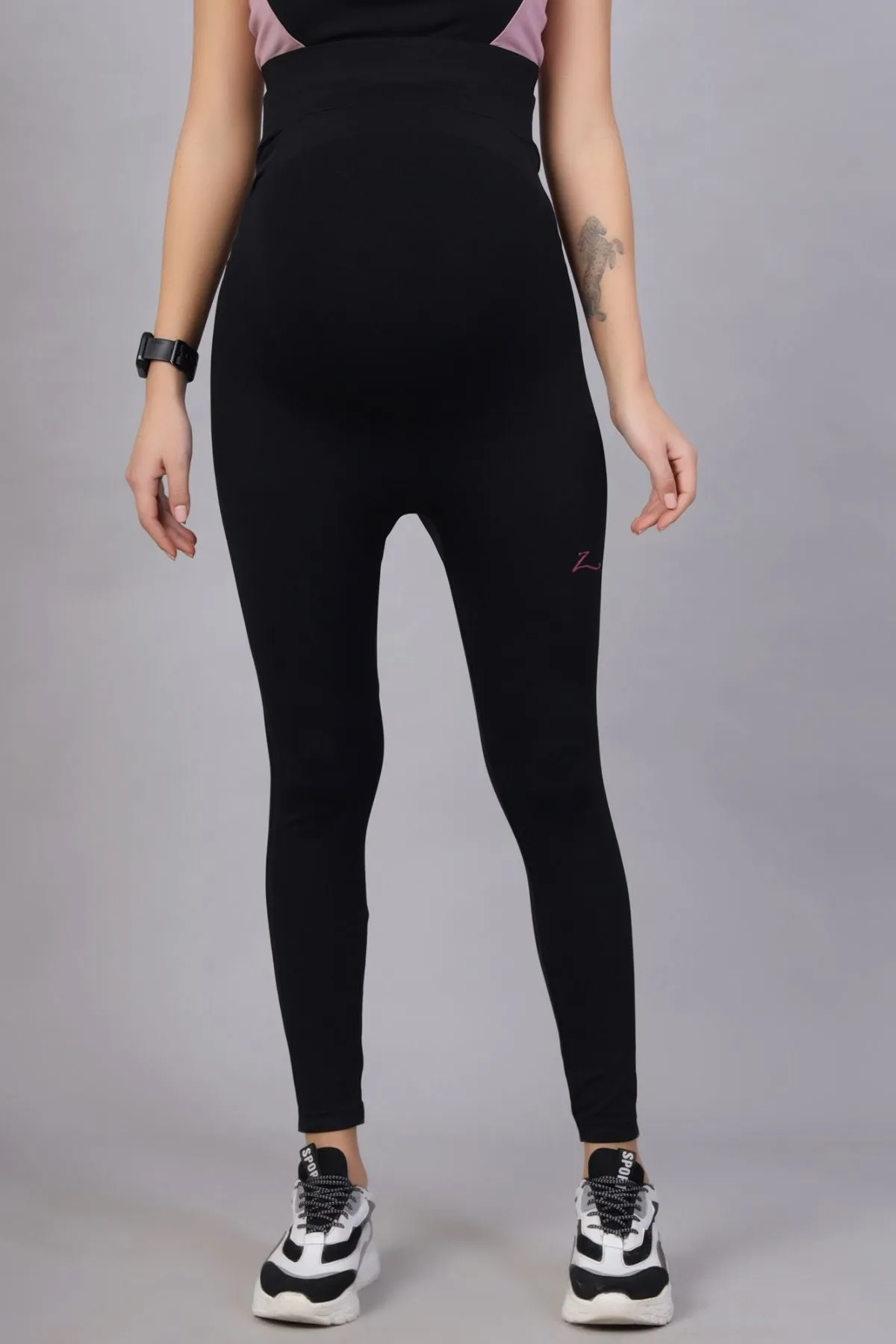 Seamless Adaptable Bump Support Black Maternity Leggings