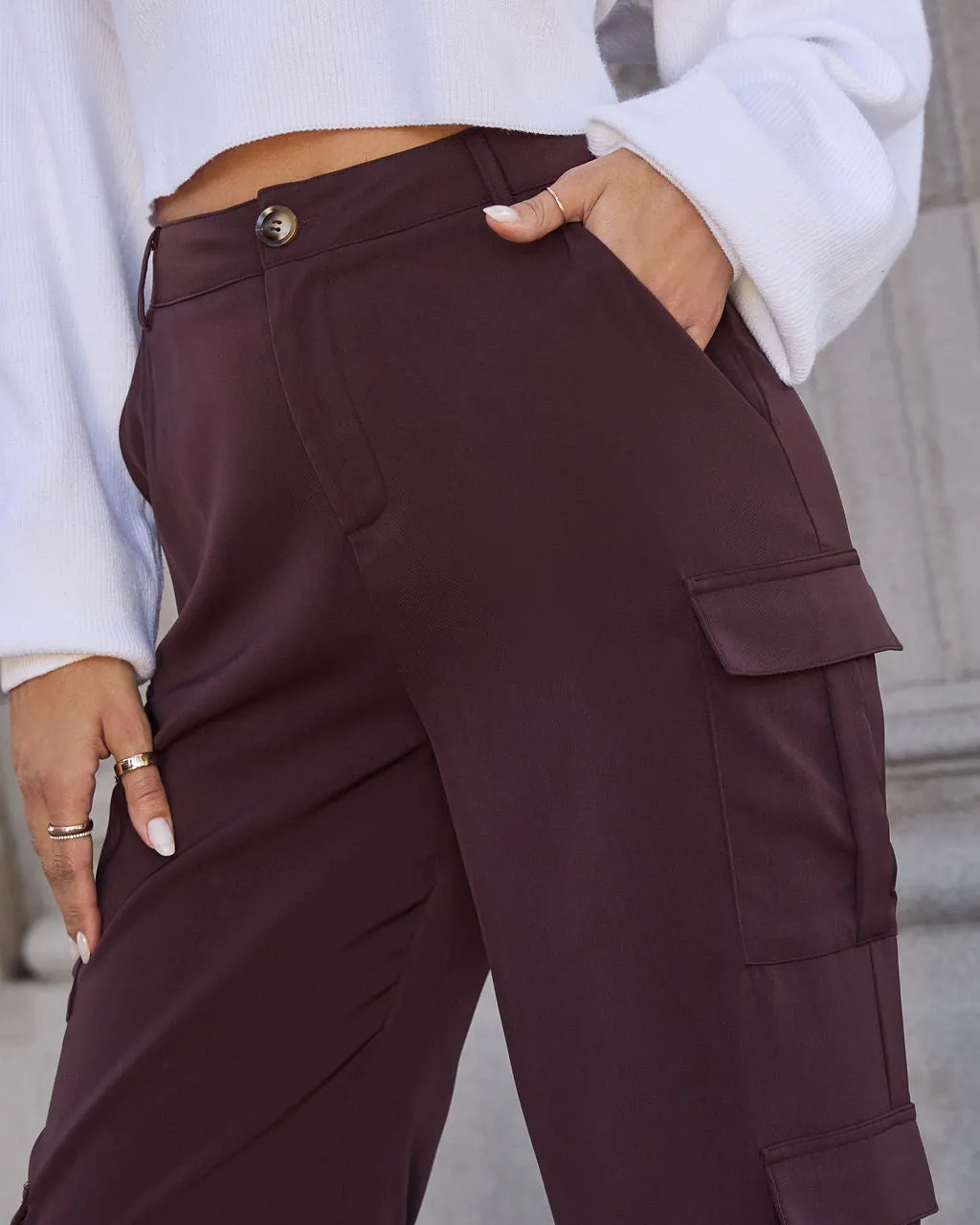 Smooth Stride Wide Leg Cargo Trousers